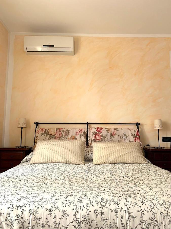 Appartamenti Villa Lina Desenzano del Garda Eksteriør billede