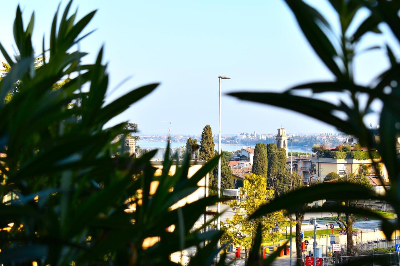 Appartamenti Villa Lina Desenzano del Garda Eksteriør billede