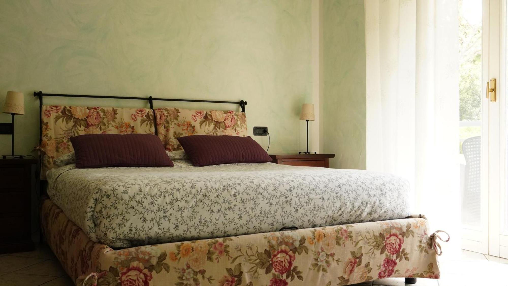 Appartamenti Villa Lina Desenzano del Garda Eksteriør billede